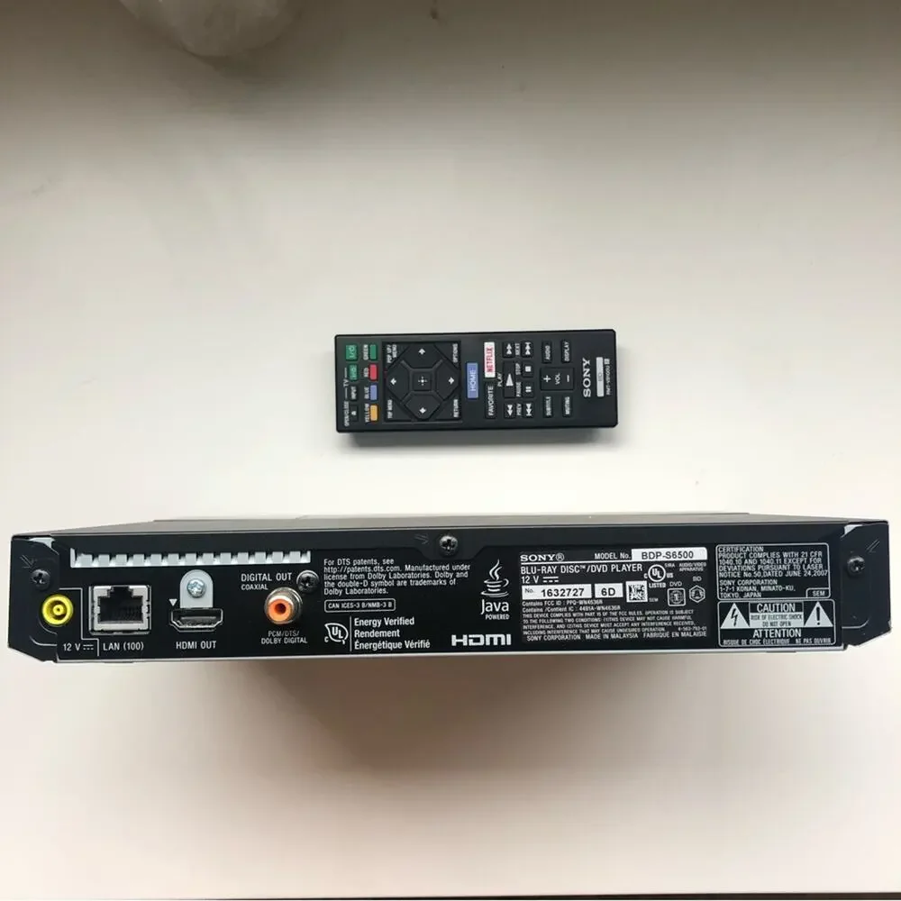 NEW SONY Black 4K UHD DVD Blu Ray Disc Player Wi-Fi Streaming Remote Control